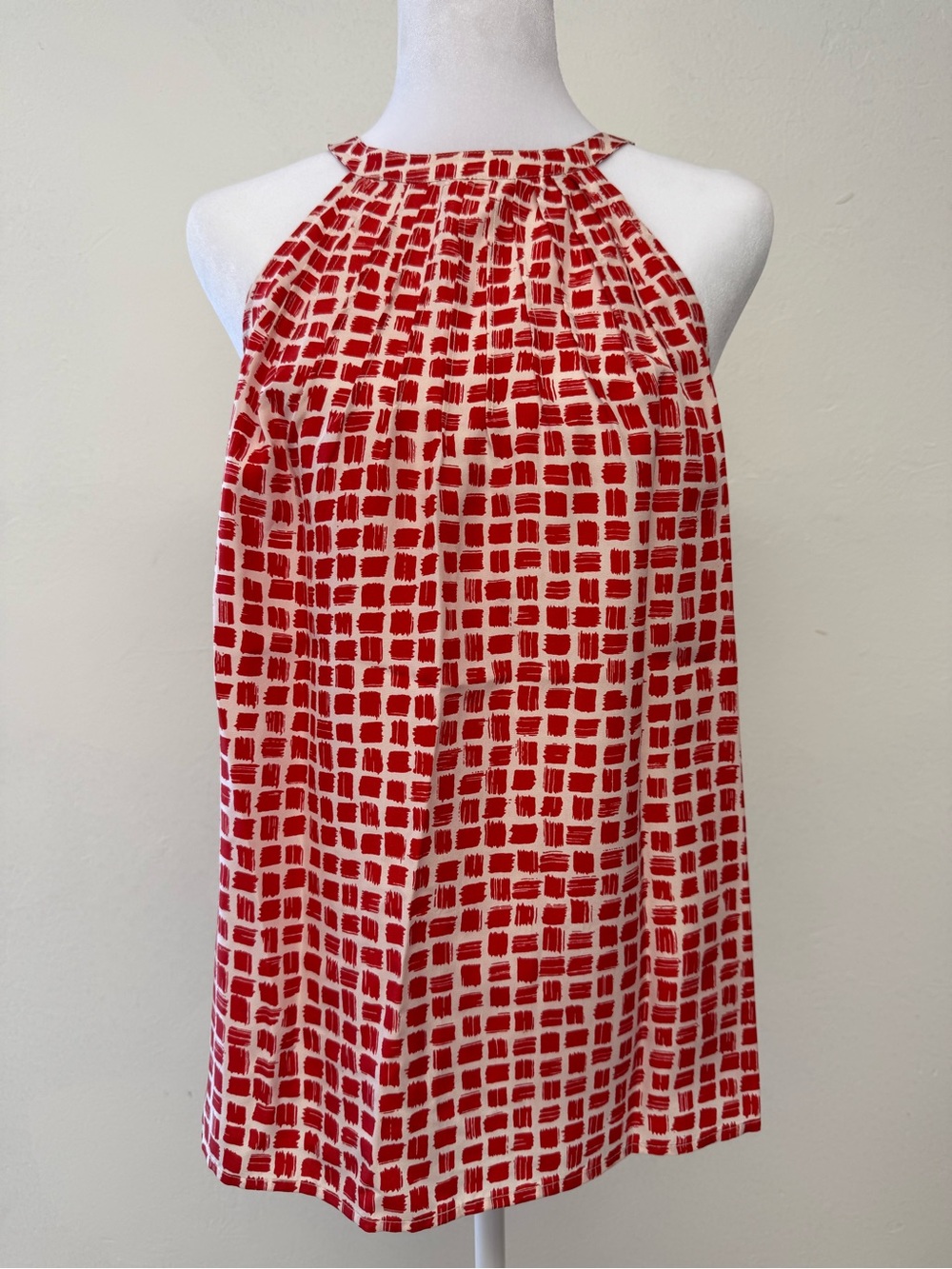 100% Silk Women’s Red Patterned Tank Top
